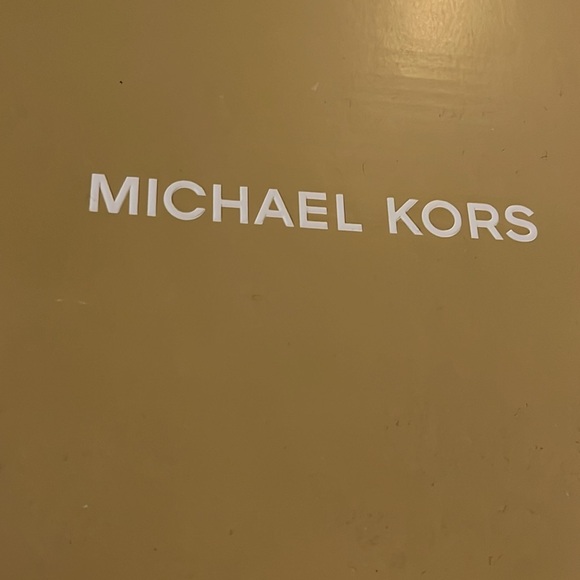 Brand new ~ - Picture 3 of 6